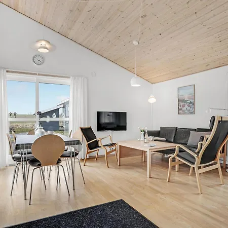 Holiday home Ro Golfferiehuse *